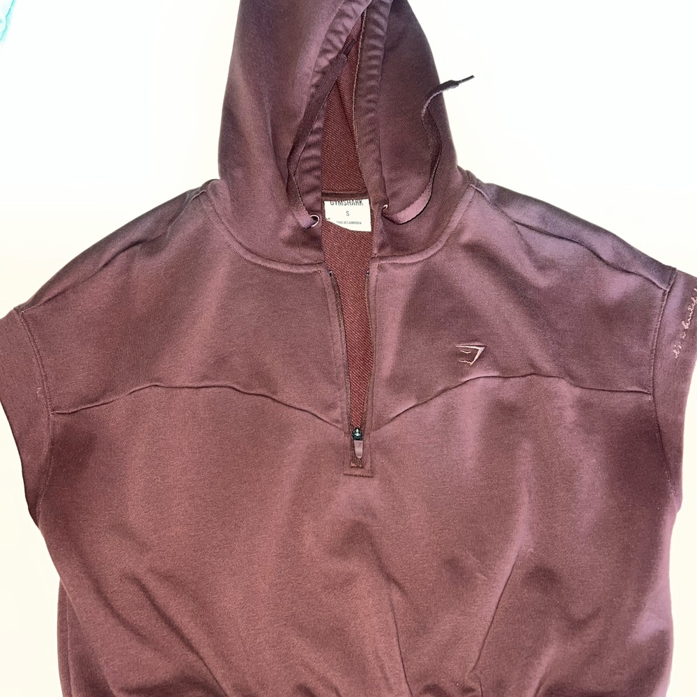 NEW without tags Whitney Simmons  gymshark brown cropped sleeveless hoodie